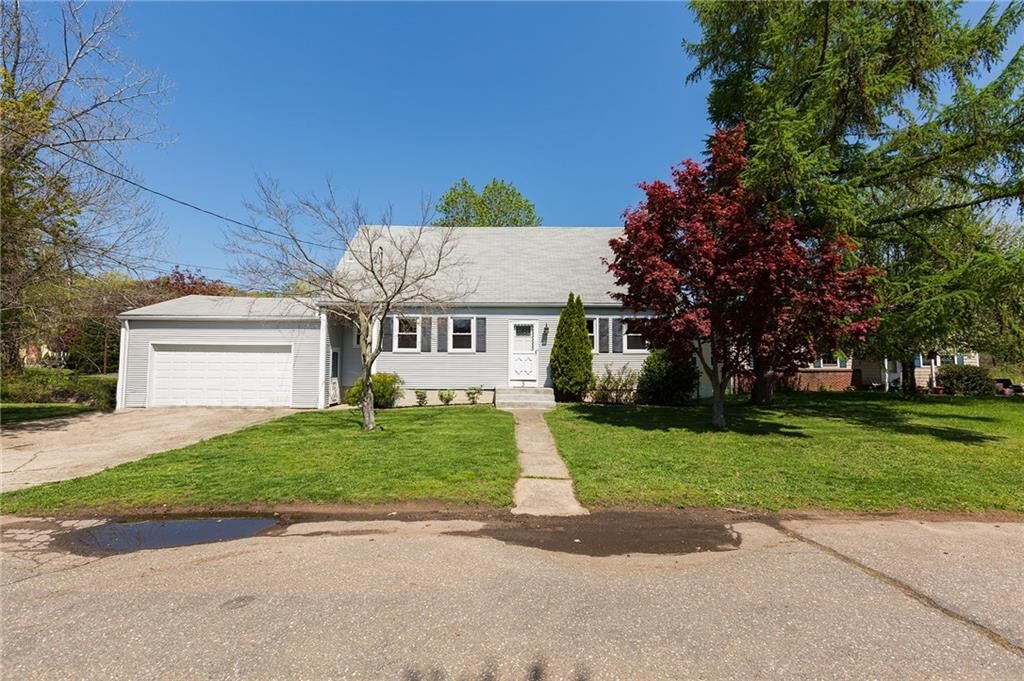 Property Photo:  3 Warren Road  CT 06525 