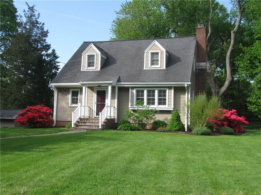 Property Photo: 194 Oronoque Road CT 06461