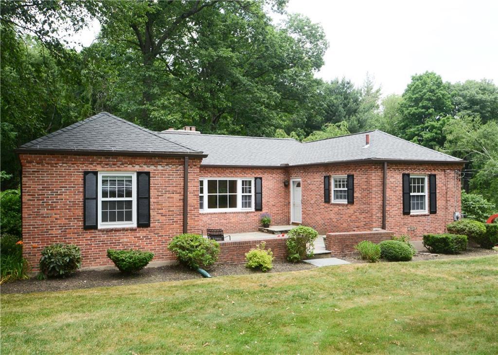 Property Photo: 84 Kenmore Road CT 06002
