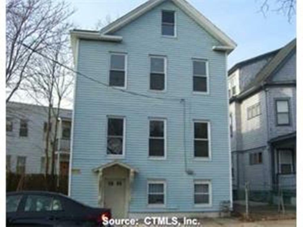 Property Photo:  24 Auburn Street  CT 06519 