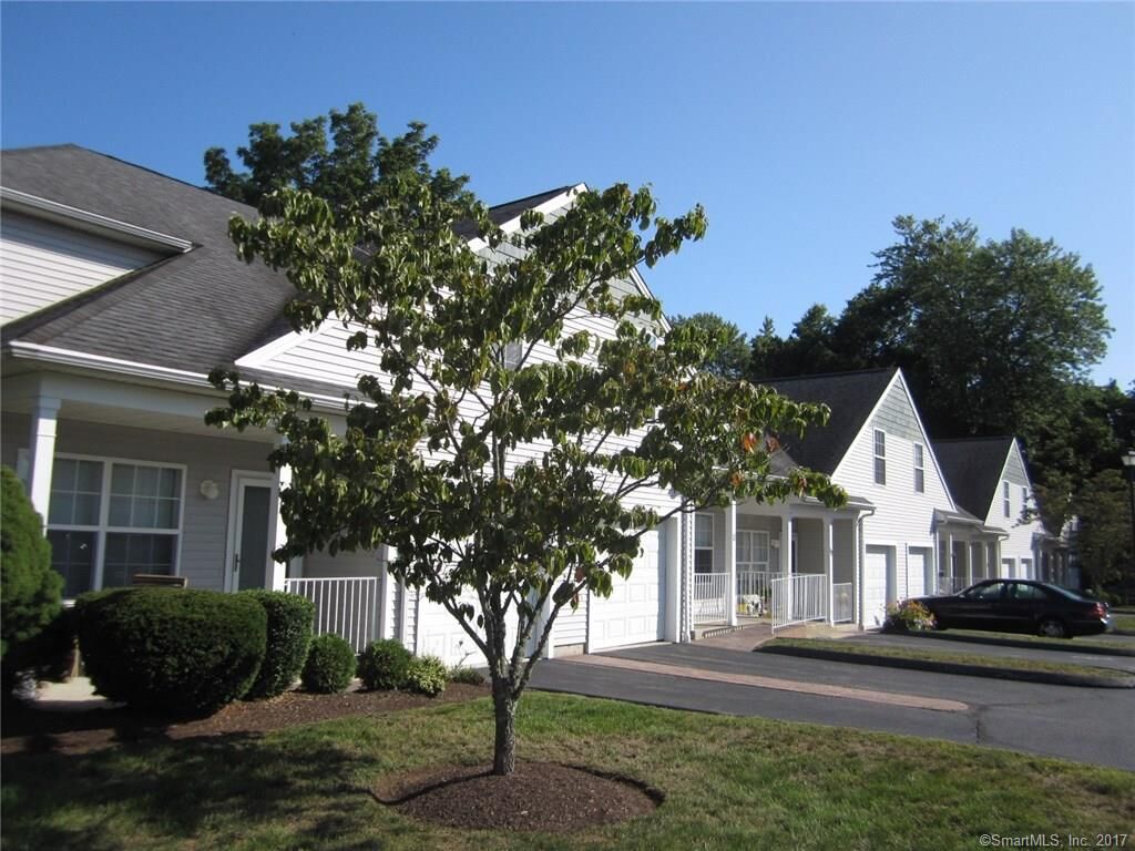 Property Photo:  273 New Haven Avenue 11  CT 06460 