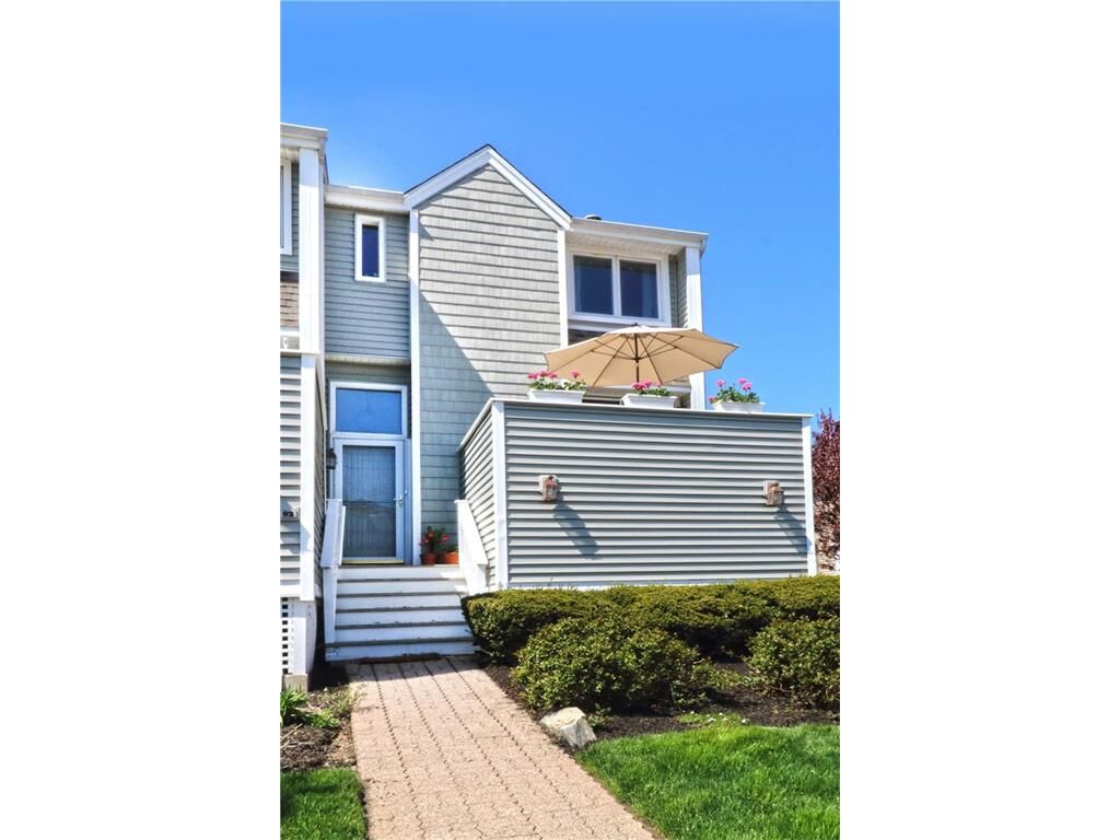Property Photo:  92 Merwin Avenue 92  CT 06460 