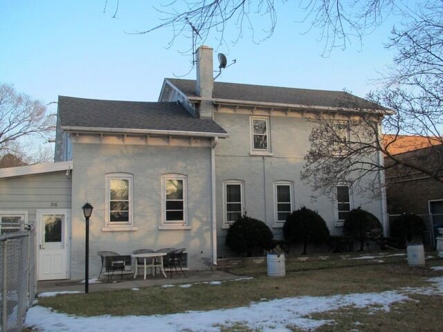 Property Photo:  316 Higgins Road 2  IL 60068