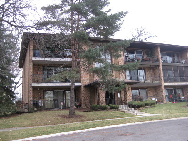 Property Photo:  9750 Ravinia Lane 2C  IL 60462 