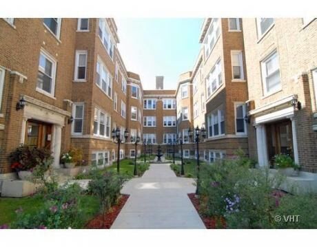 Property Photo:  6910 N Lakewood Avenue 3W  IL 60626 