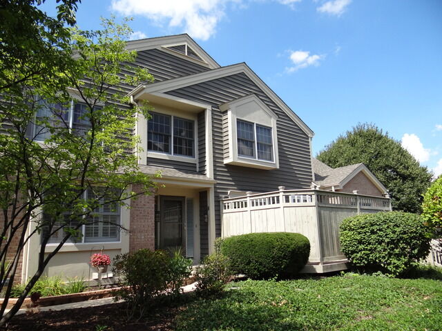 Property Photo:  1480 Aberdeen Court 1480  IL 60564 