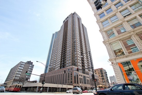 Property Photo:  1111 S Wabash Avenue 1807  IL 60605 