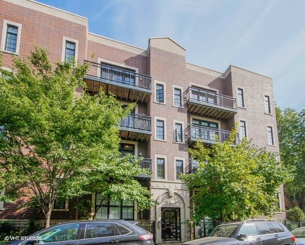 Property Photo: 2501 N Sheffield Avenue 2N IL 60614