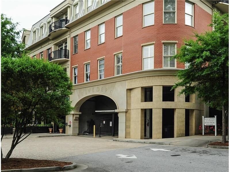 Property Photo:  560 Dutch Valley Road NE 311   30324