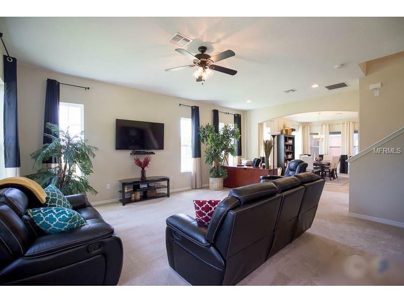 Property Photo:  5910 Village Center Drive  FL 33547 