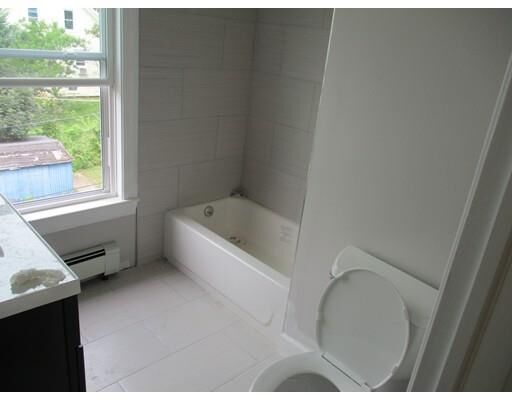 Property Photo: 49 Johnson St 2F MA 01902