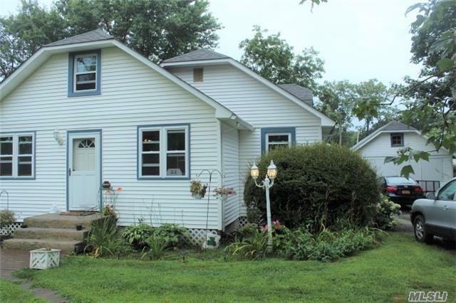 Property Photo:  22 Juniper Road  NY 11951 