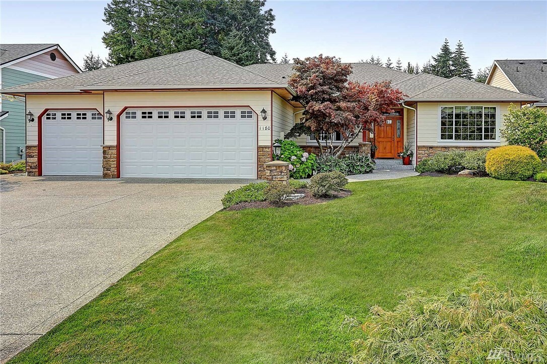 Property Photo:  1180 Central Dr  WA 98282 