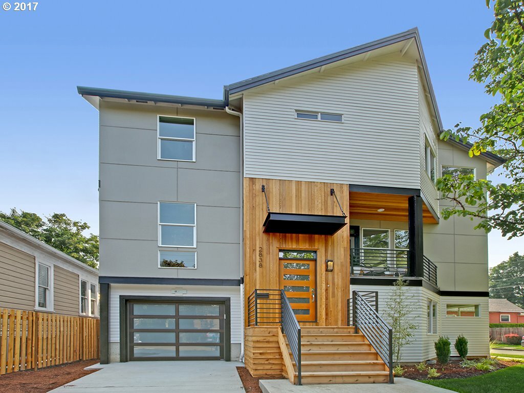 Property Photo:  2838 SE 20th Ave  OR 97202 