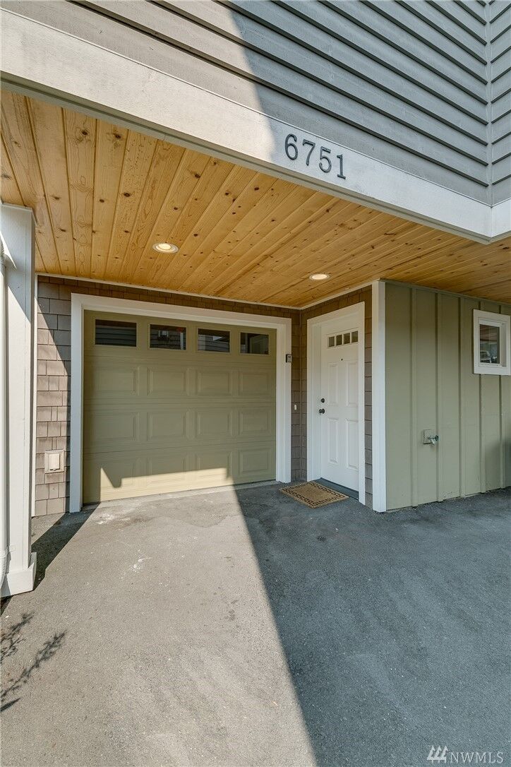 Property Photo:  6751 Alonzo Ave NW  WA 98117 