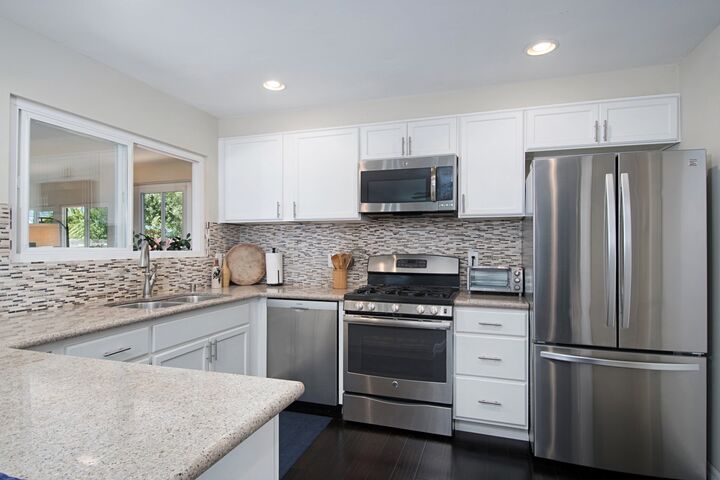 Property Photo:  1650 Freda Ln  CA 92007 