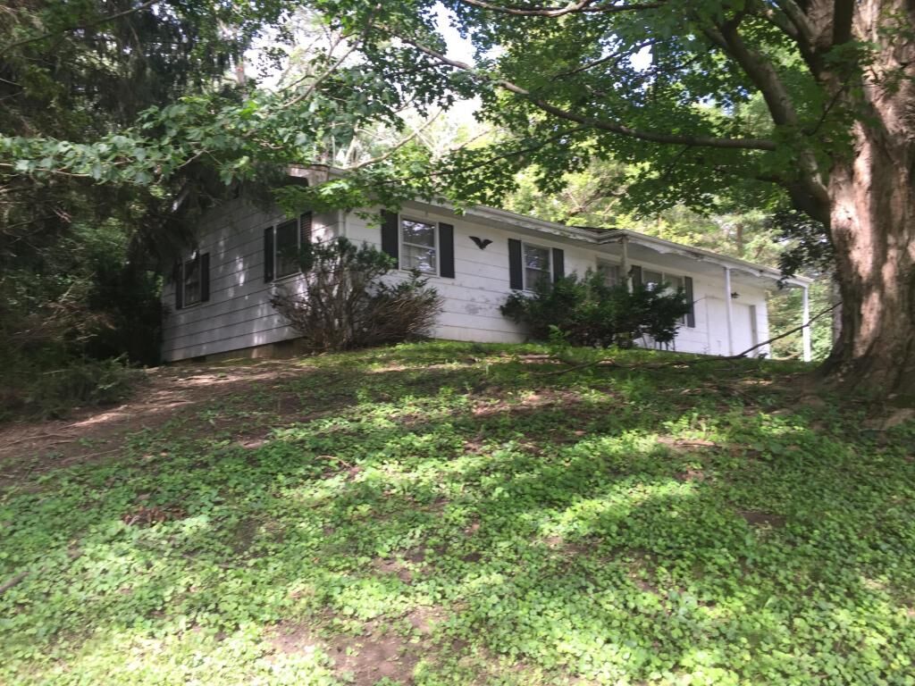 Property Photo: 266 South Street OH 43338