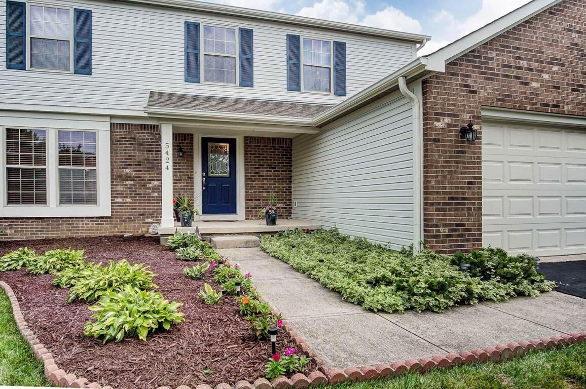 Property Photo: 5424 Garnier Place OH 43081