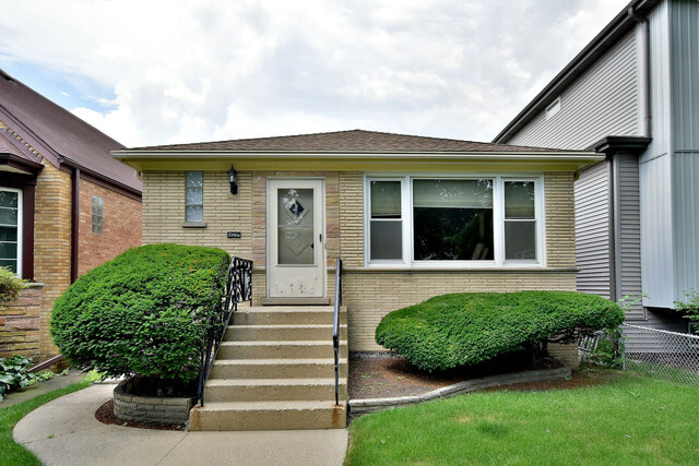 Property Photo: 5324 McVicker Avenue IL 60630