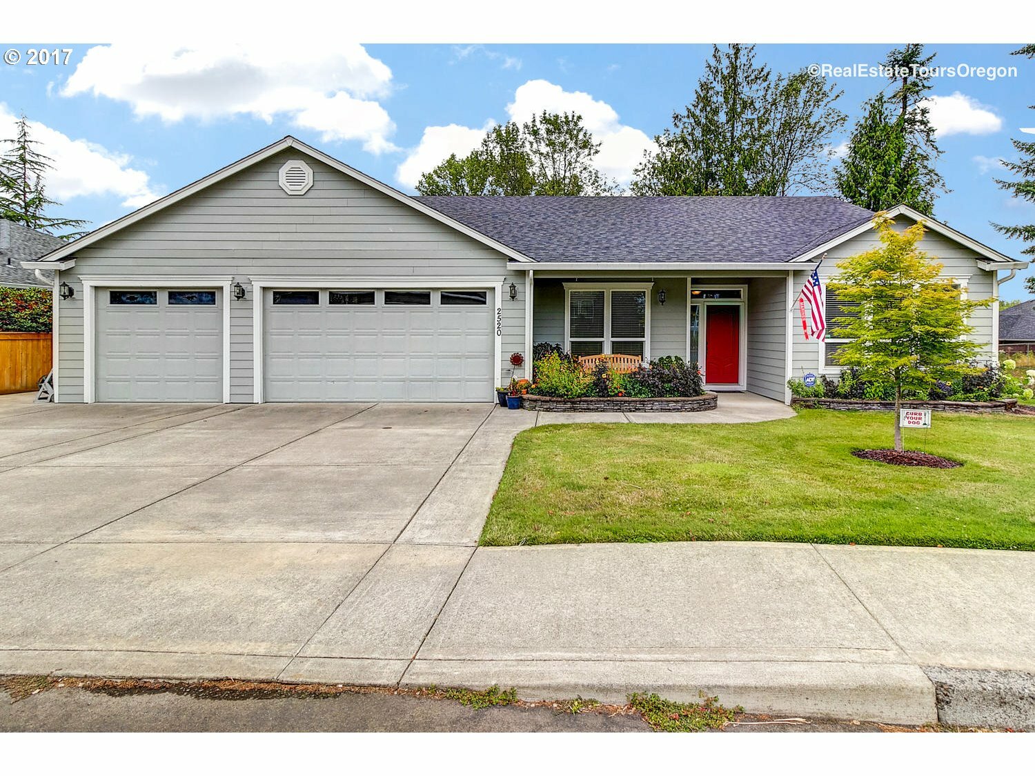 Property Photo:  2520 NE 165th St  WA 98642 