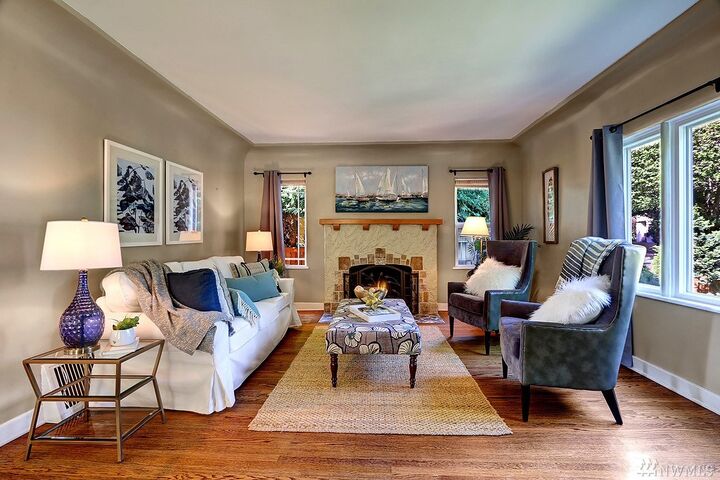Property Photo:  8011 Roosevelt Wy NE  WA 98115 