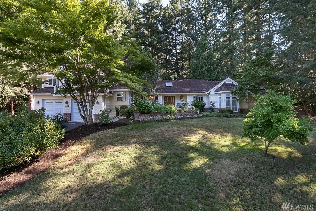 Property Photo:  2608 239th Ave SE  WA 98075 