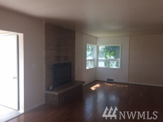 Property Photo:  47 NW E St NW  WA 98823 