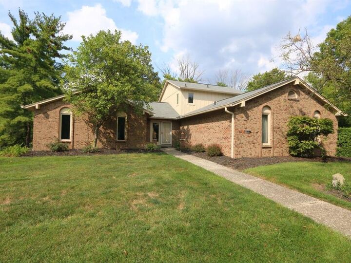 1212 Morts Pass  Wyoming OH 45215 photo