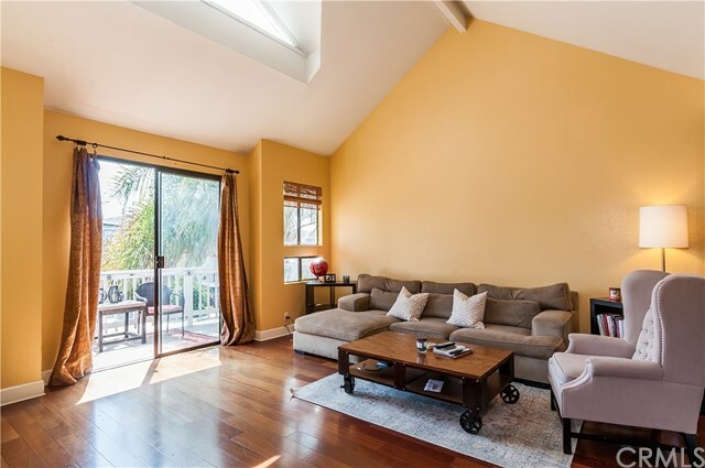 Property Photo: 1747 Armour Lane CA 90278