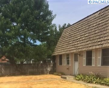 Property Photo: 207 Jefferson WA 98930