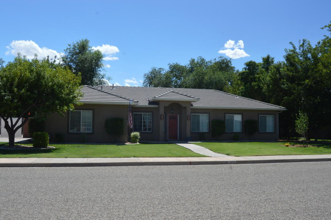 Property Photo:  659 W 500 S  UT 84737 