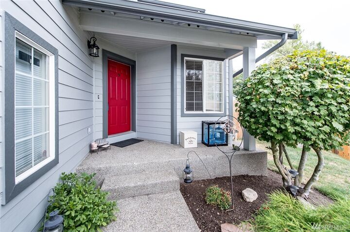 Property Photo:  2927 56th Ave NE  WA 98422 