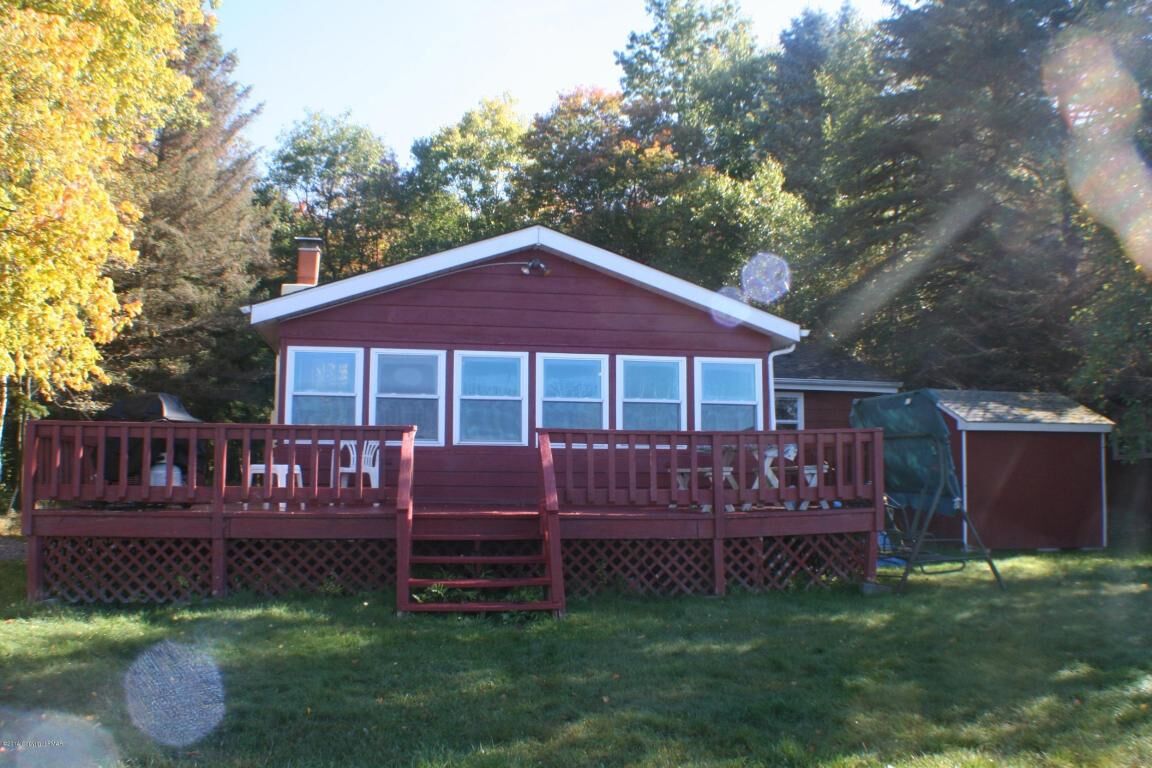 Property Photo: 7746 Lakeshore Drive PA 18347