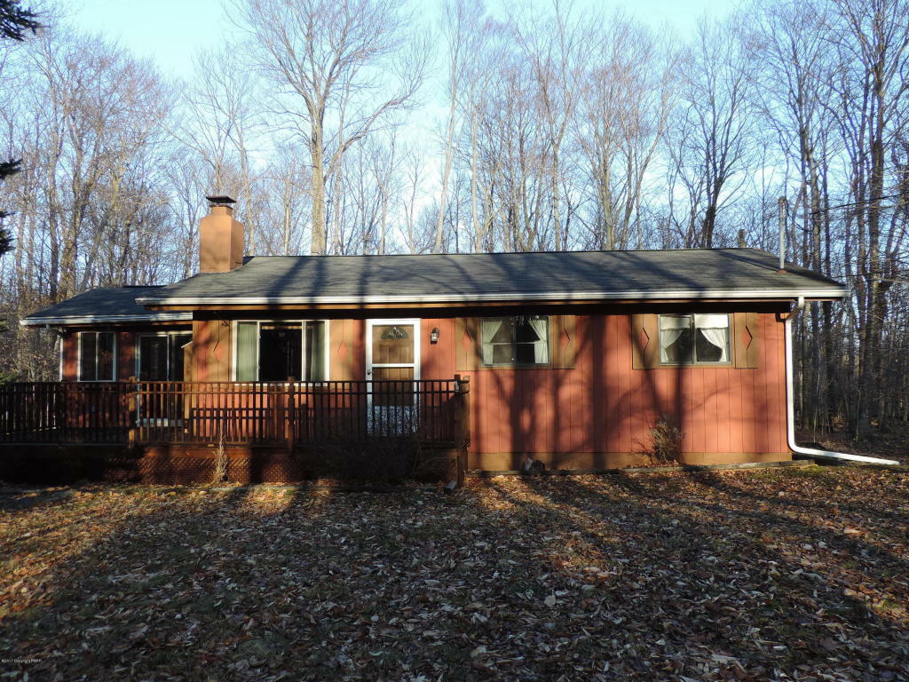 Property Photo:  76 Lyman Lane  PA 18424 