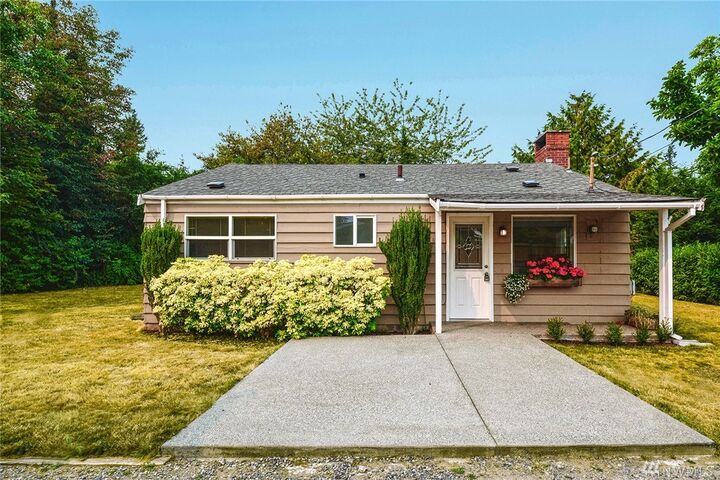 9702 226th Place SW  Edmonds WA 98020 photo