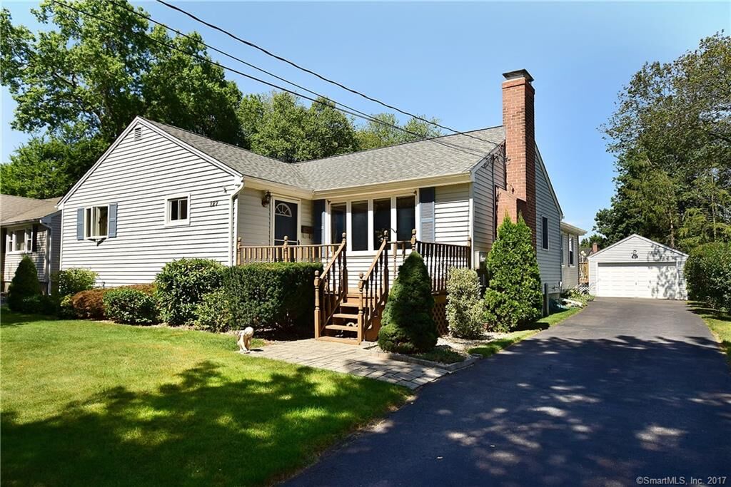 Property Photo:  127 Dix Road  CT 06109 