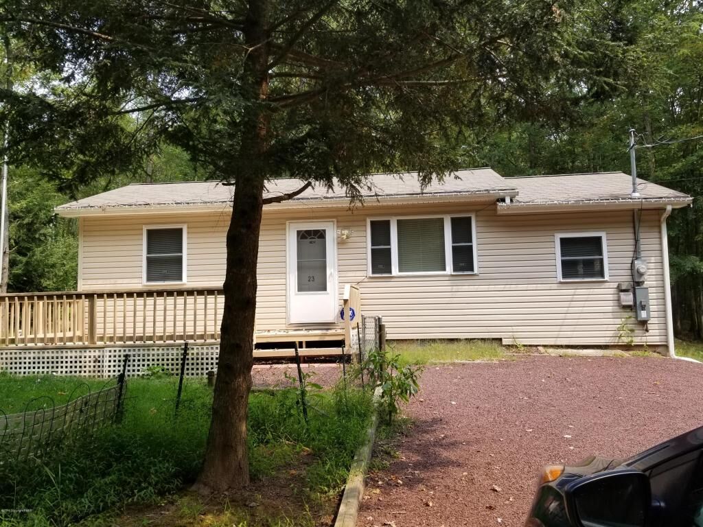 Property Photo: 23 Deer Cross PA 18661
