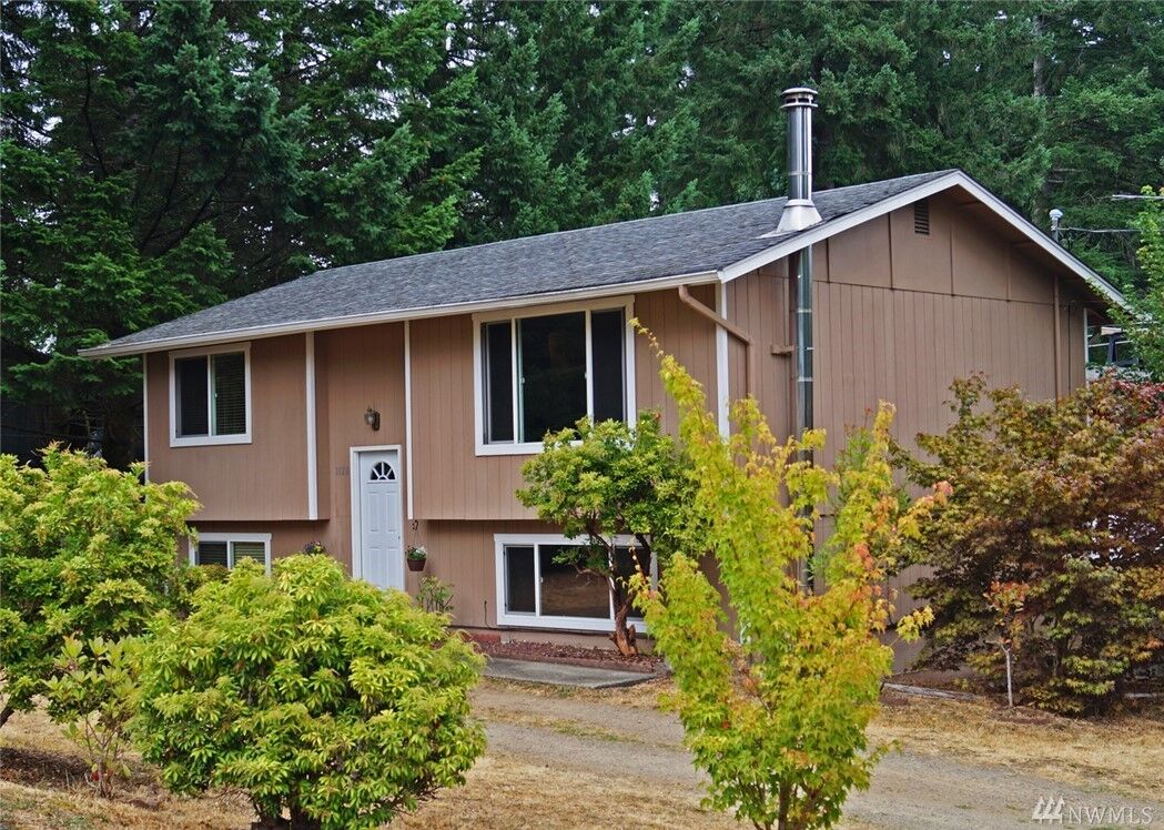 Property Photo:  1120 S 10th St  WA 98584 