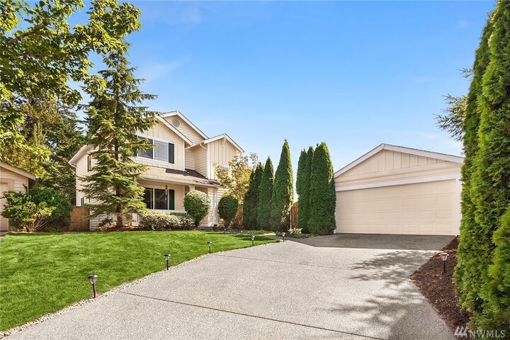 Property Photo:  9012  229th Place NE  WA 98053 