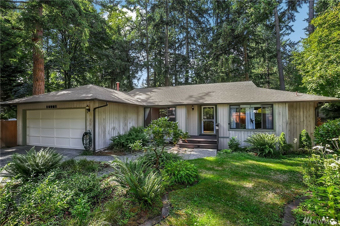 Property Photo:  16901 NE 99th Ct  WA 98052 