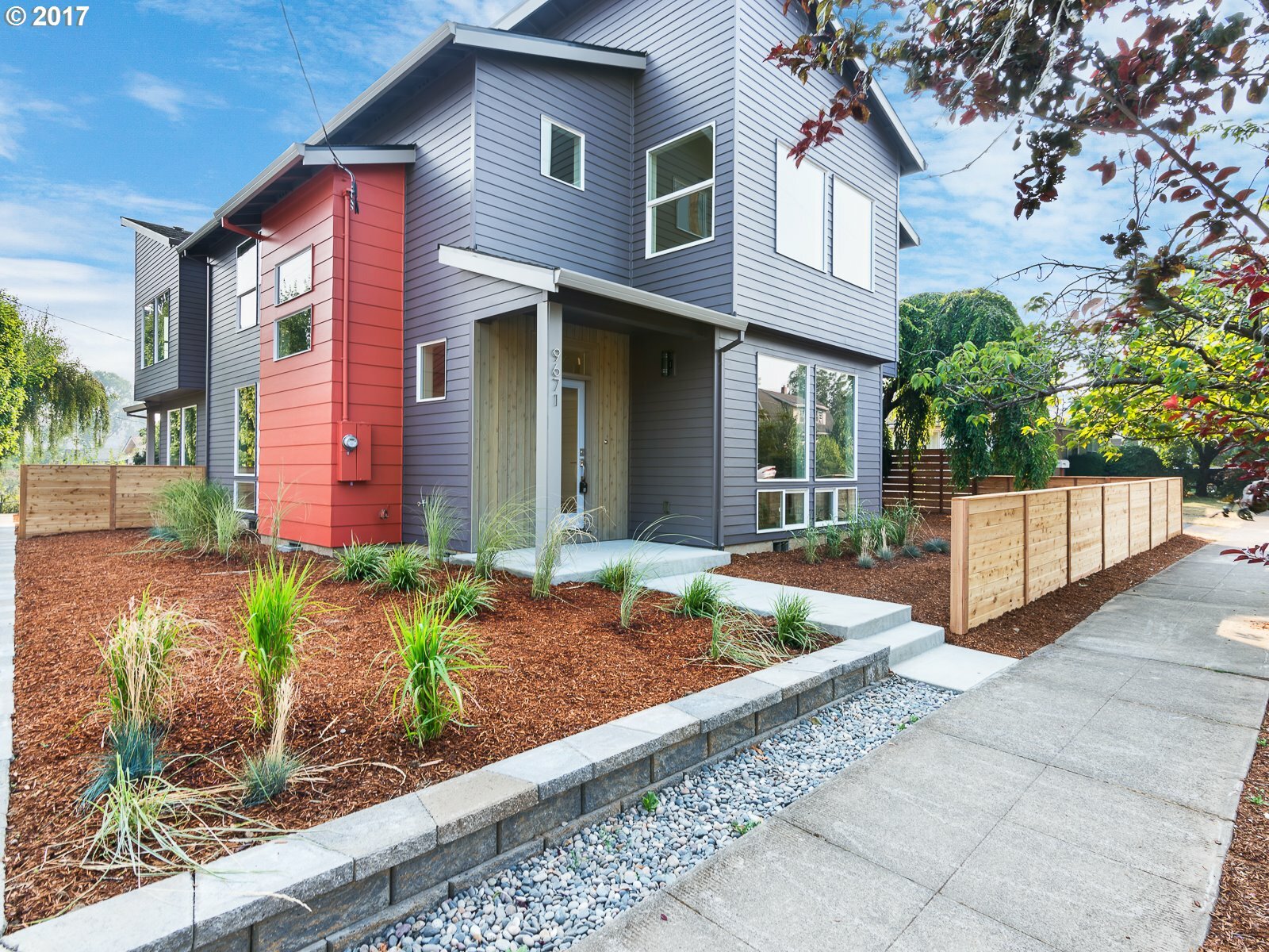 Property Photo: 9671 N Central St OR 97203