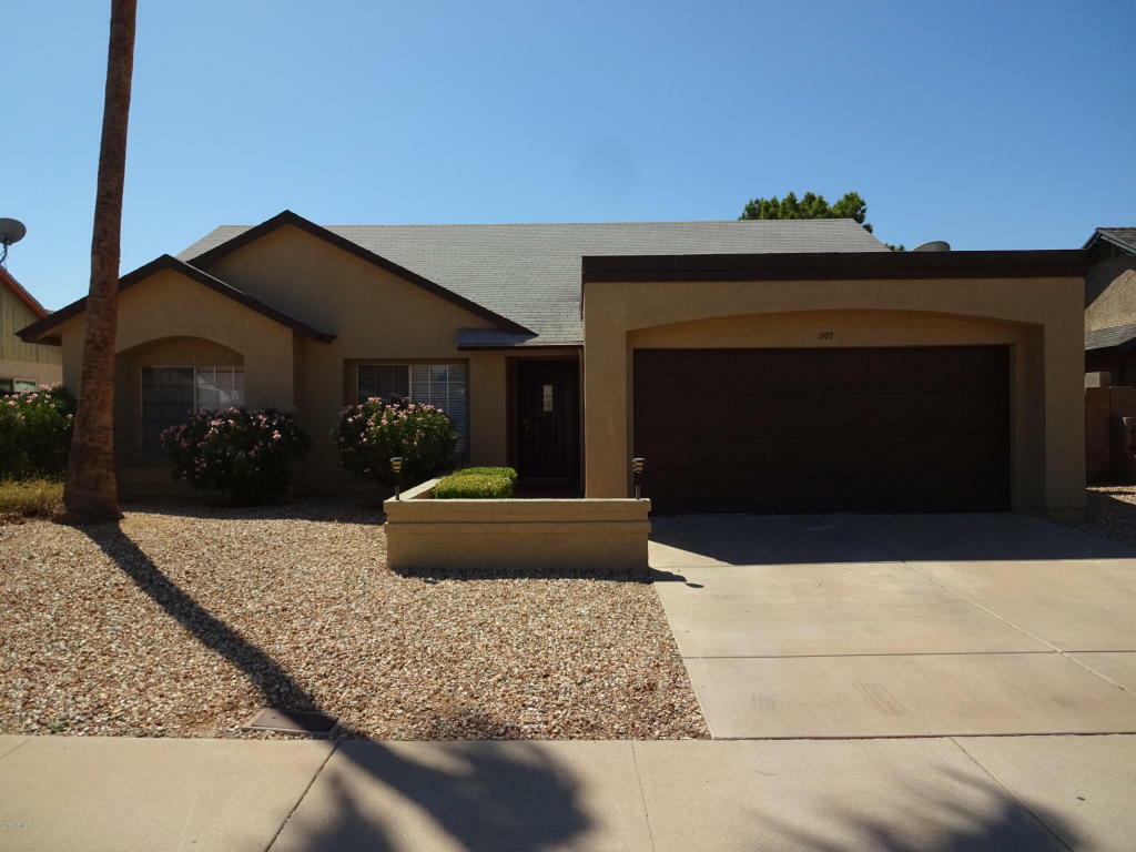 Property Photo:  1107 W Oraibi Drive  AZ 85027 