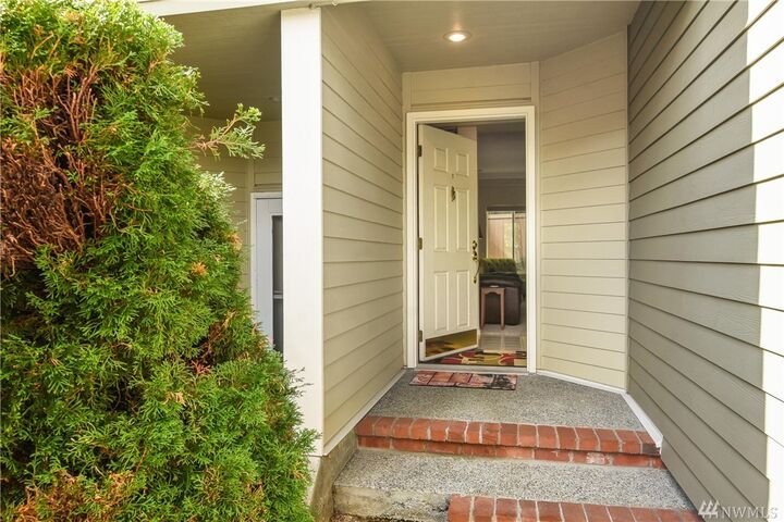 Property Photo: 18279 132nd Place NE WA 98072