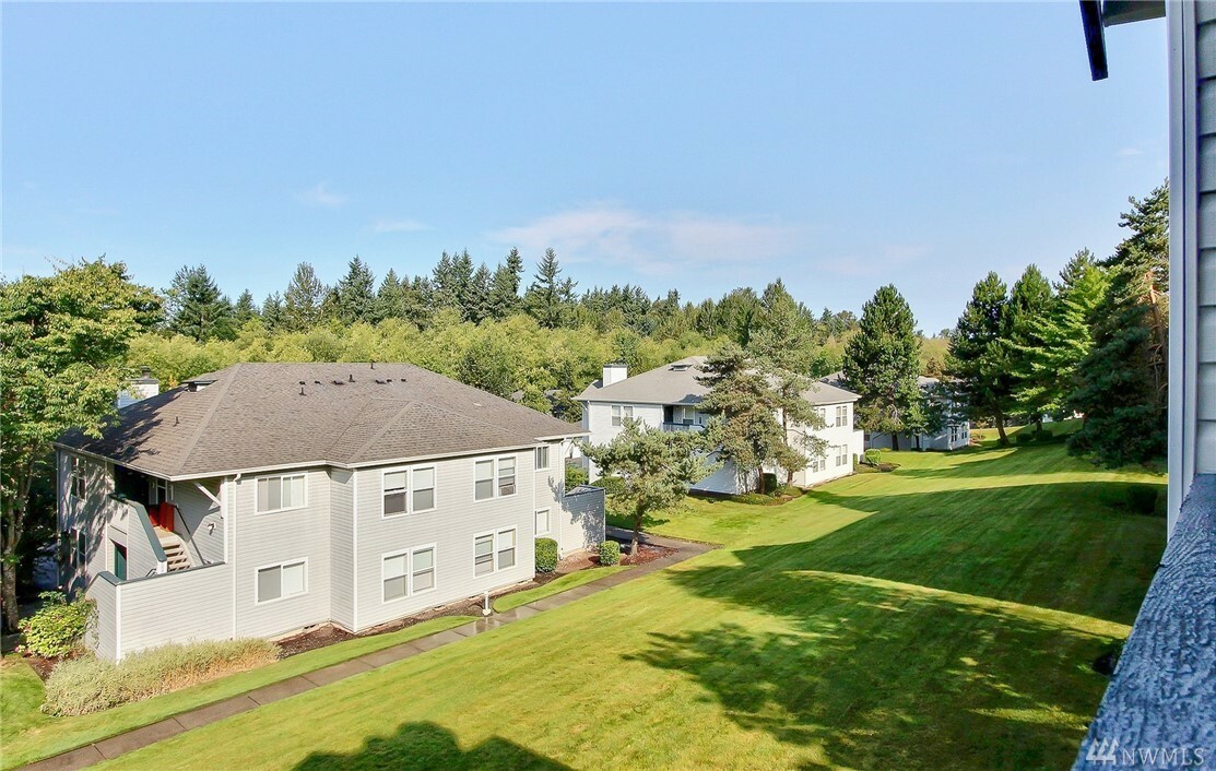 Property Photo: 33020 10th Ave SW N302 WA 98023
