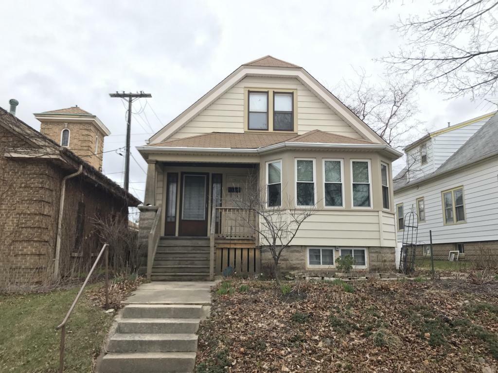 Property Photo:  3116 S 17th St  WI 53215-4502 