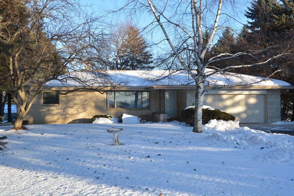 Property Photo:  W76n1082 Wauwatosa Rd  WI 53012 