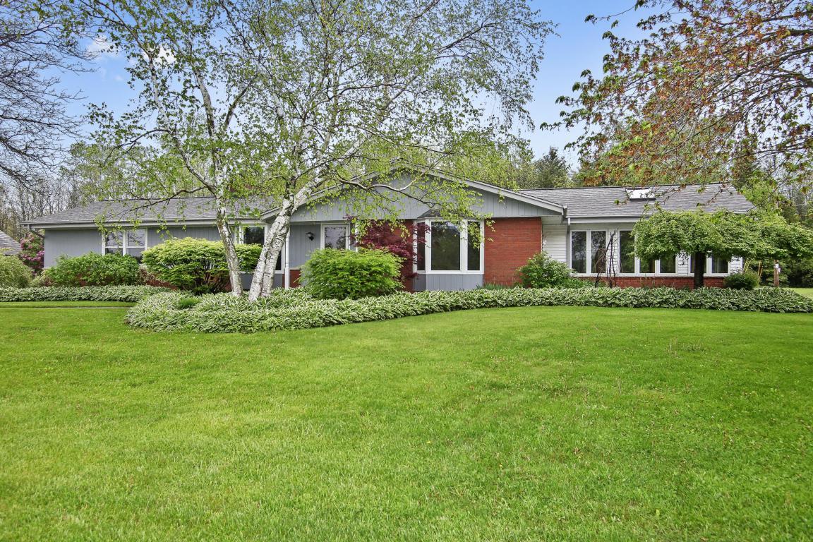 Property Photo: 1810 E River Rd WI 53024