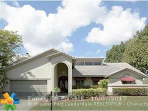 Property Photo: 2112 Cherry Hills Wy FL 33071