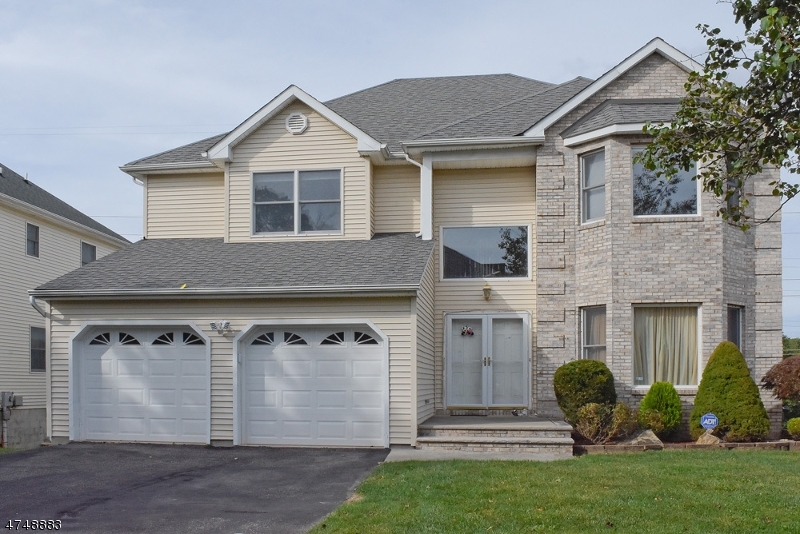 Property Photo: 52 Seasons Glen Dr NJ 07950