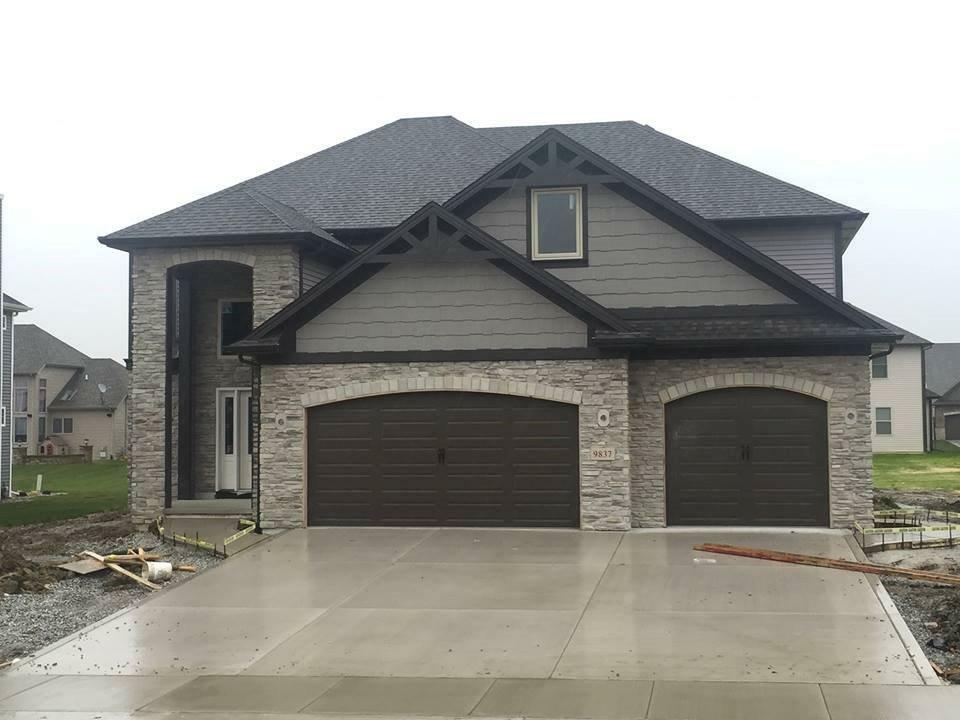 Property Photo: 9837 Aster Cove IN 46373